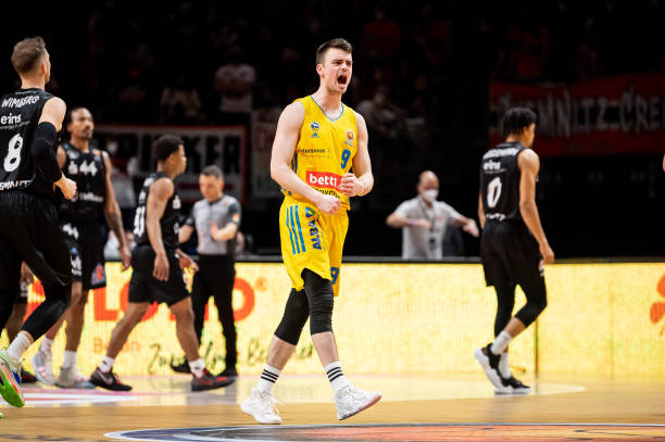 另一方面也 另一方面也